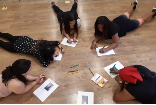 Asocolgi: Ayuda a la comunidad migrante en Girona