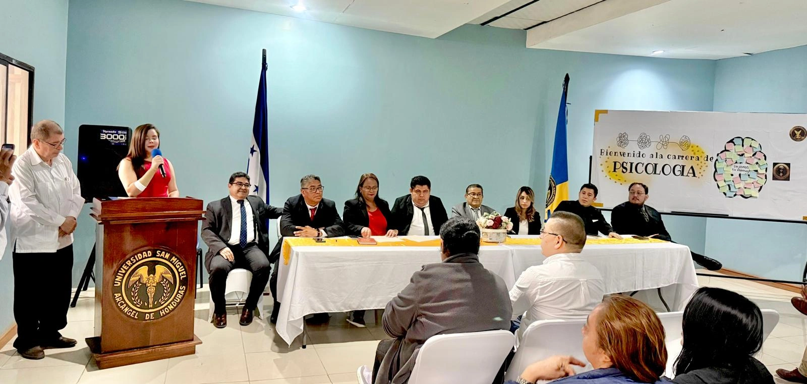 Global Editorial EA y la Universidad San Miguel Arcángel de Honduras firman un convenio de cooperación
