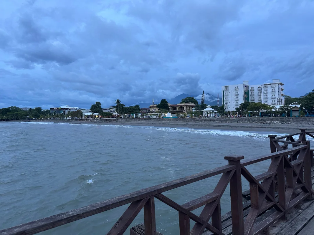 El antiguo muelle y el Malecón Guillermo Anderson