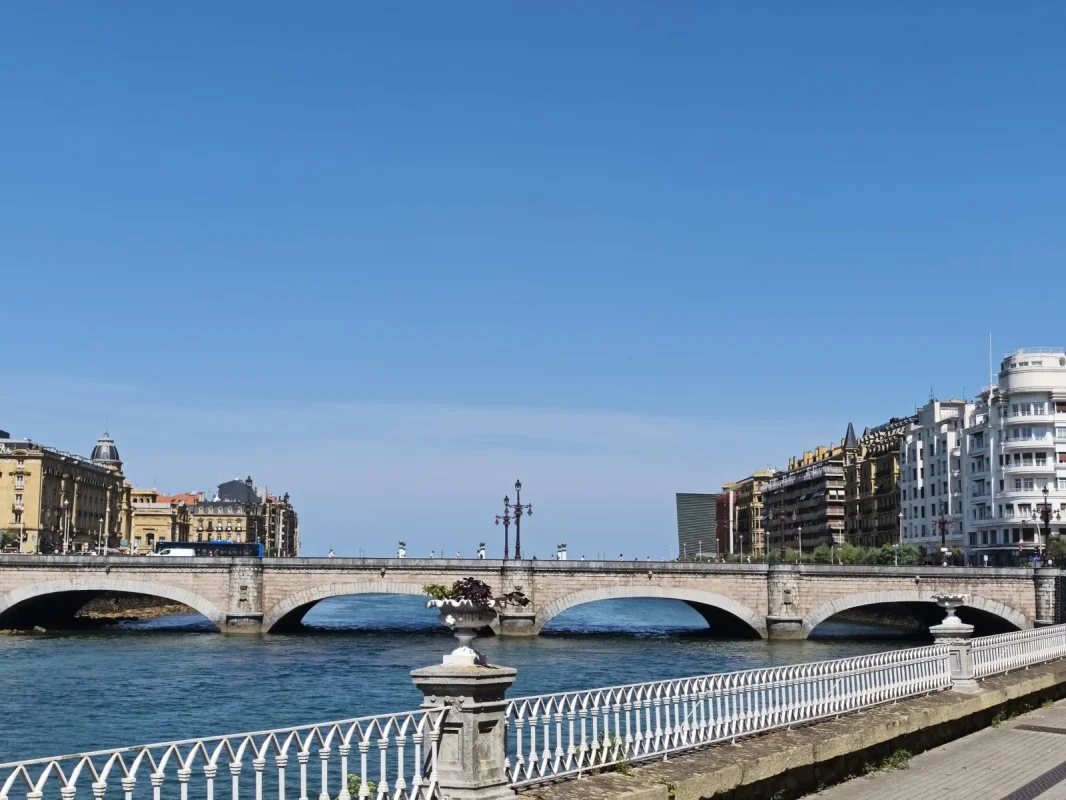 Puente de María Cristina